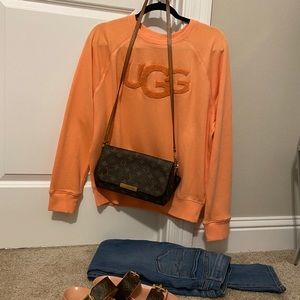 Medium Ugg Crewneck
